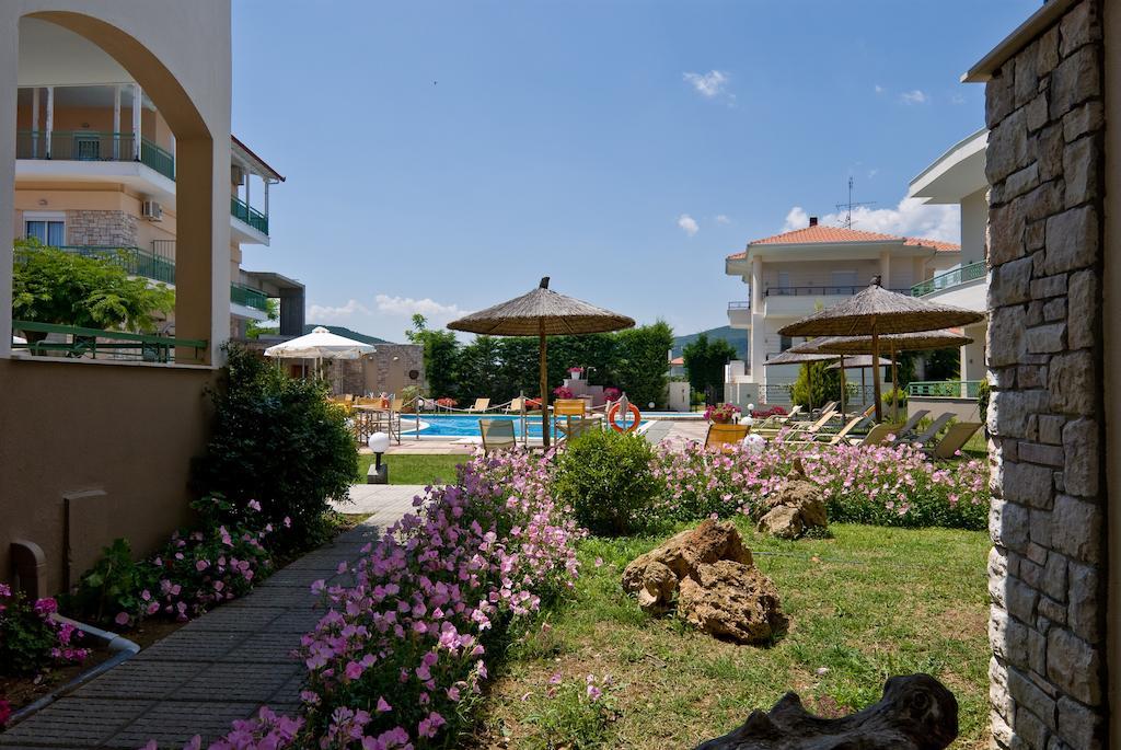 Alexander Inn Ставрос Екстер'єр фото